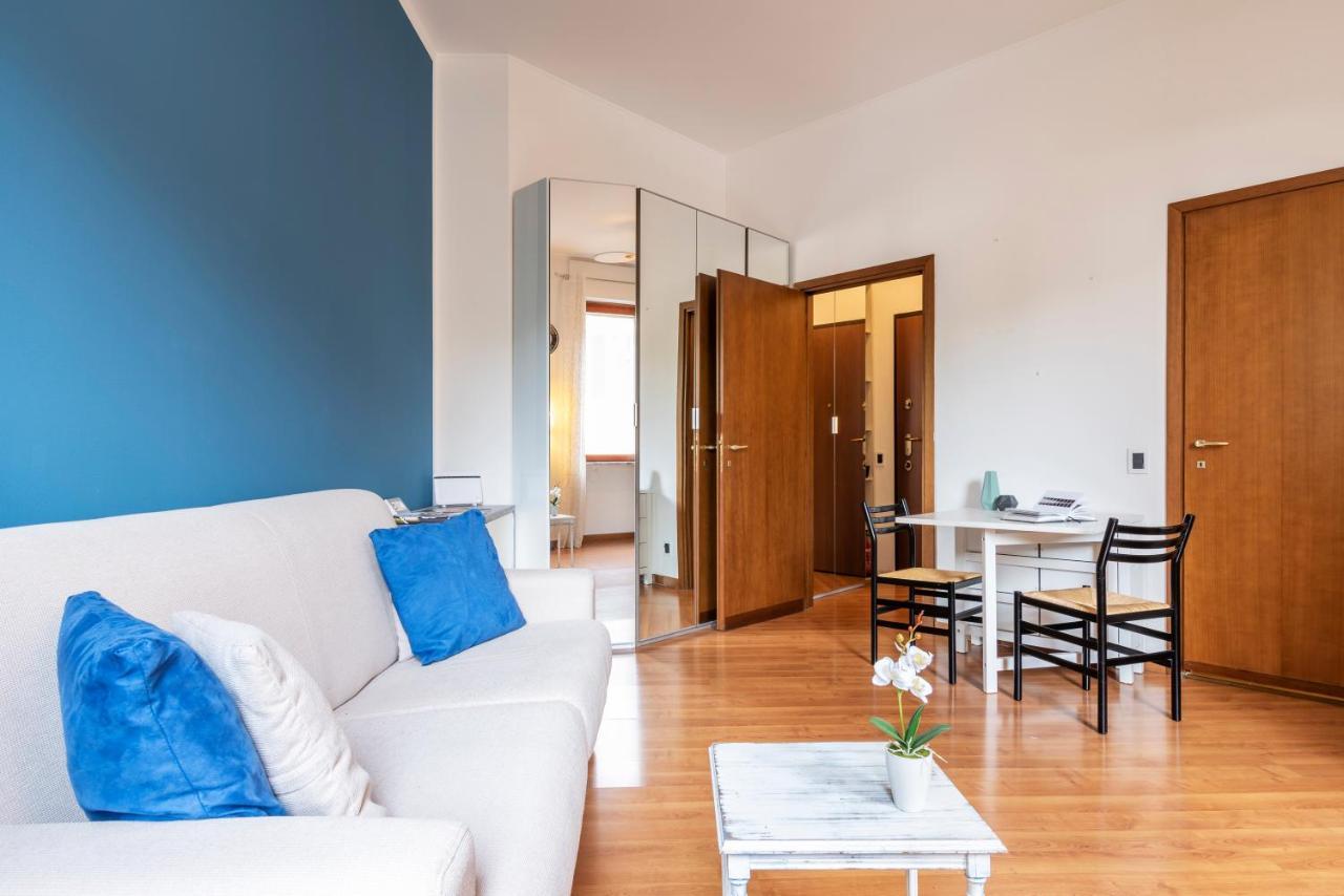 Casa Blu Flexyrent Apartment Wifi - No Ac Milan Bagian luar foto